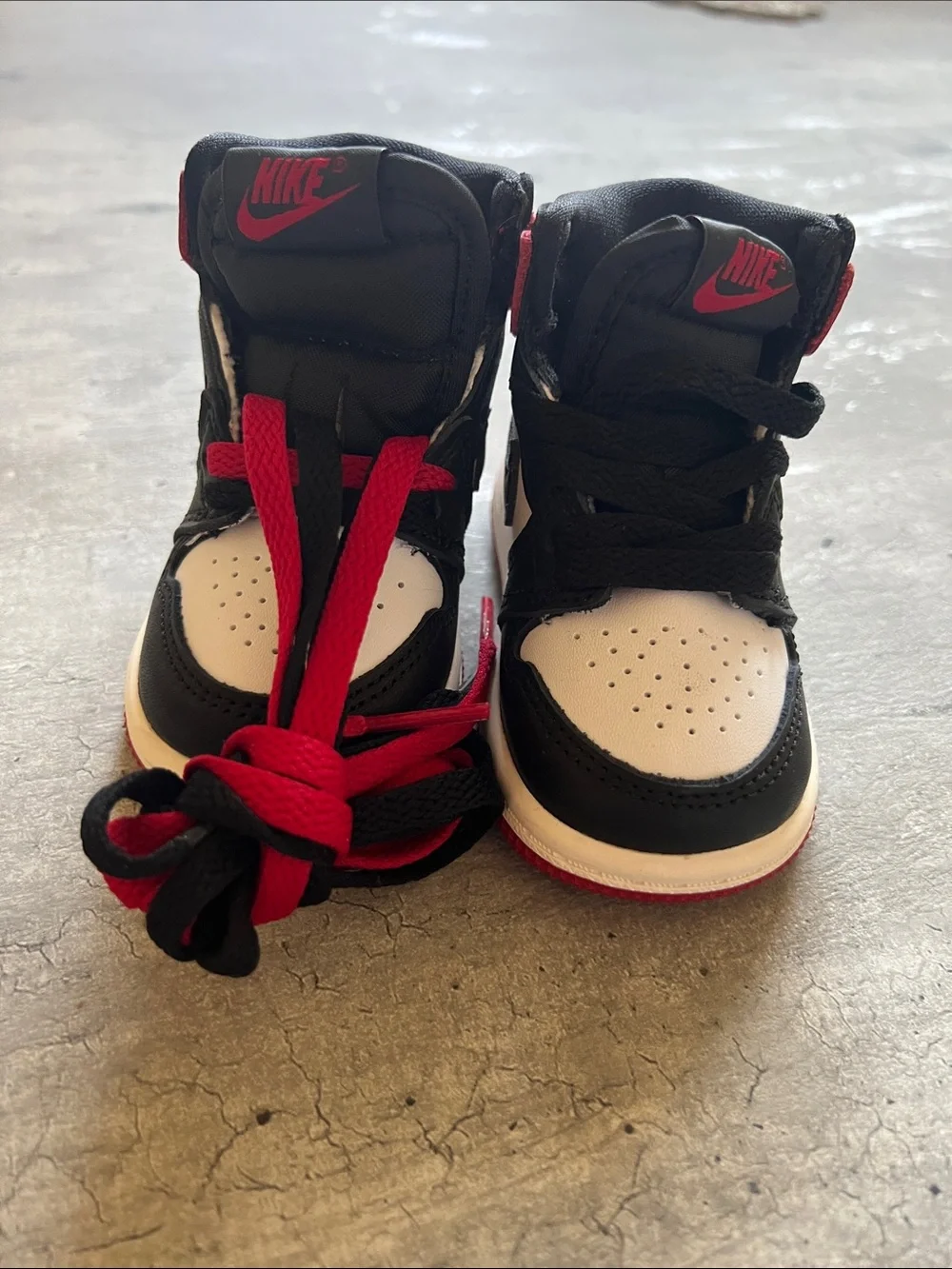 Nike Baby High-Top Sneakers in Black White and Red size 3C